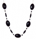 Arrangement in black necklace